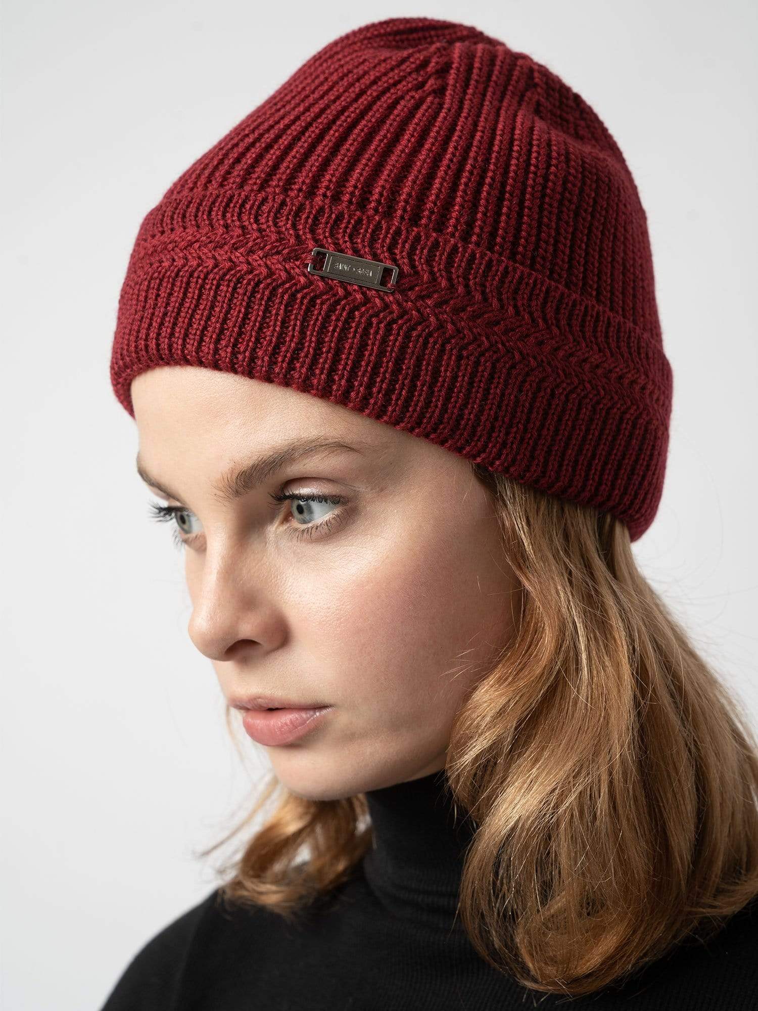 Merino Beanie - Deep Red